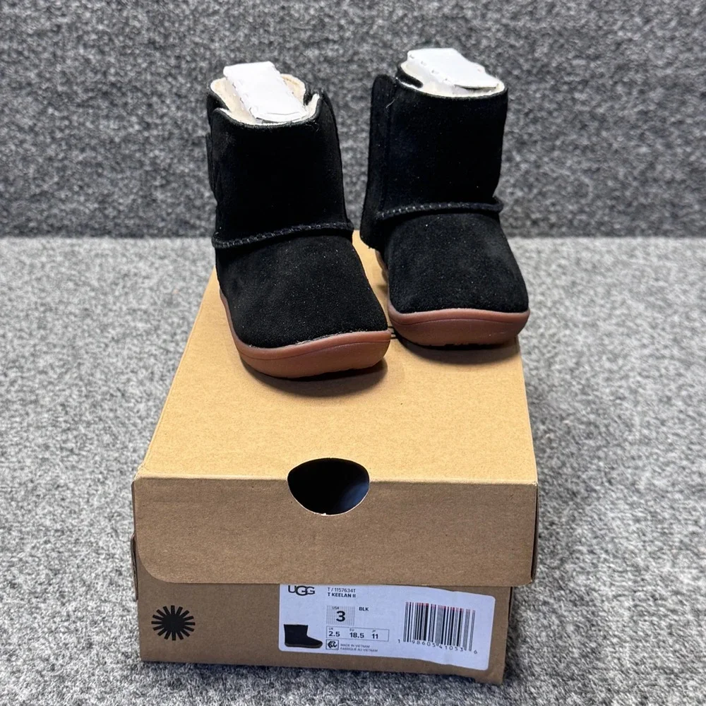UGG Keelan II Boot Toddler Size 3 Black Suede Shearling Winter Cozy Minimalist